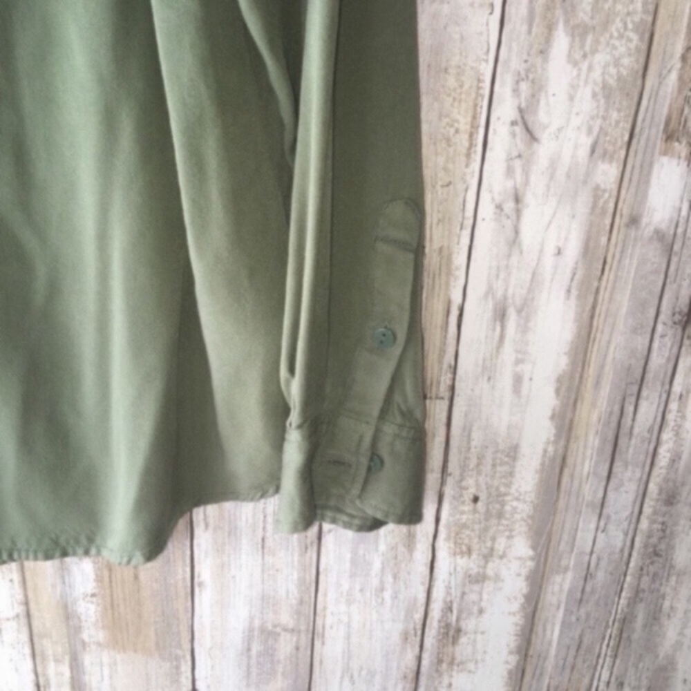 H&M Green Button Down - Picture 3 of 5